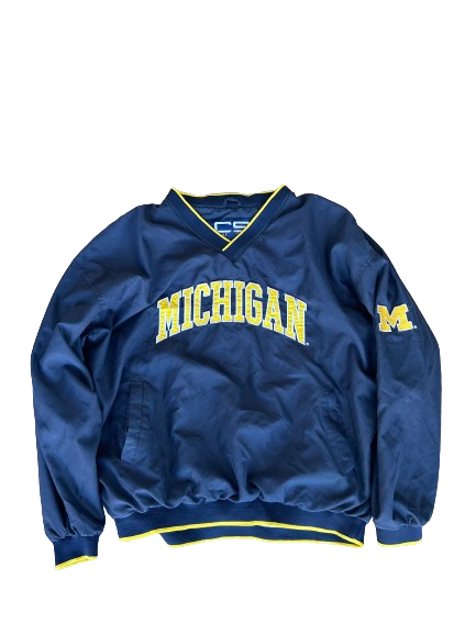 embroidered university of Michigan pullover (XL)